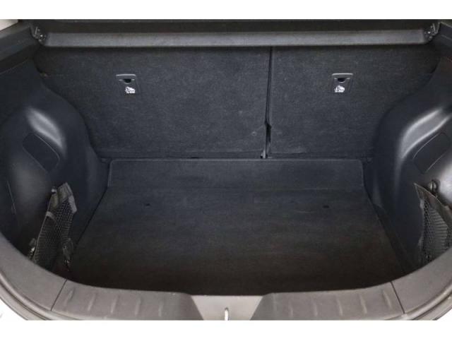 Nissan Leaf image 3