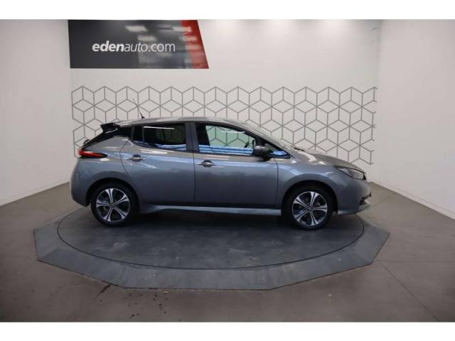 Nissan Leaf image 9