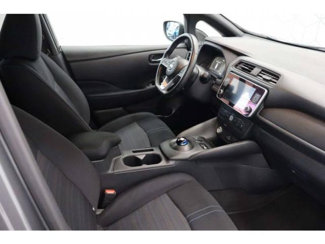 Nissan Leaf image 2