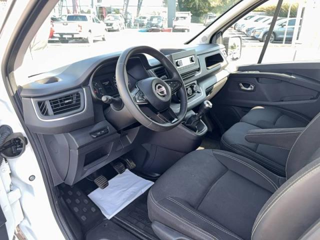 Nissan Primastar image 5