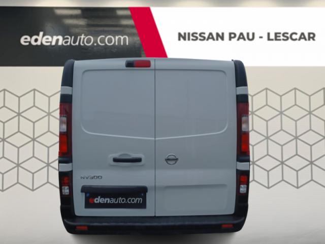 Nissan Nv300 image 1