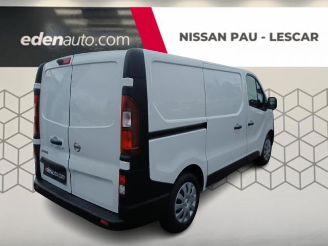 Nissan Nv300 image 8