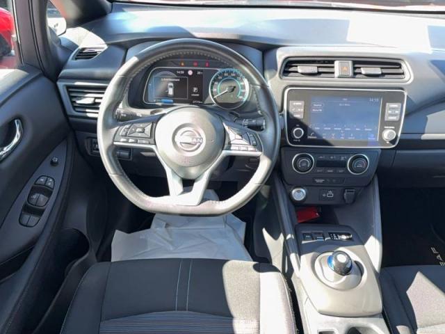 Nissan Leaf image 3