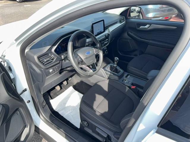 Ford Kuga image 1