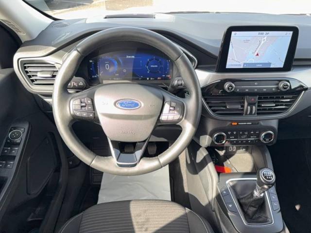 Ford Kuga image 3