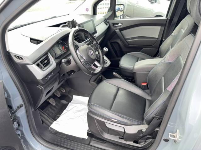 Nissan Townstar image 7