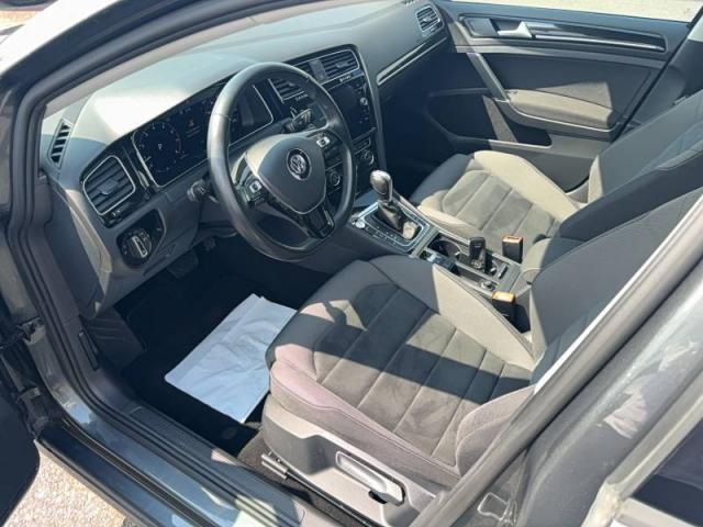 Volkswagen Golf image 6