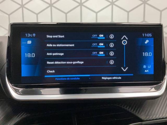 Peugeot 2008 image 3