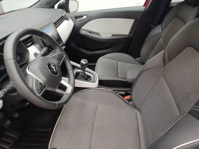 Renault Clio image 2