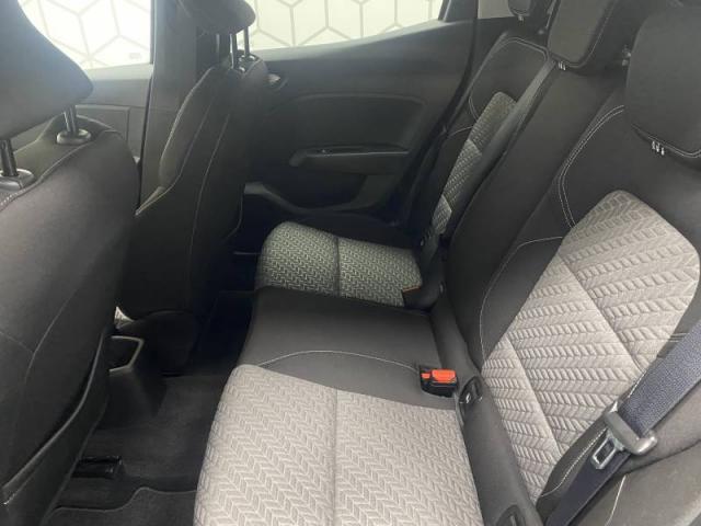 Renault Clio image 2