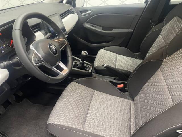 Renault Clio image 6