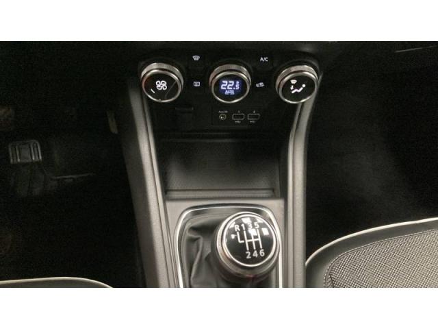 Renault Captur image 6