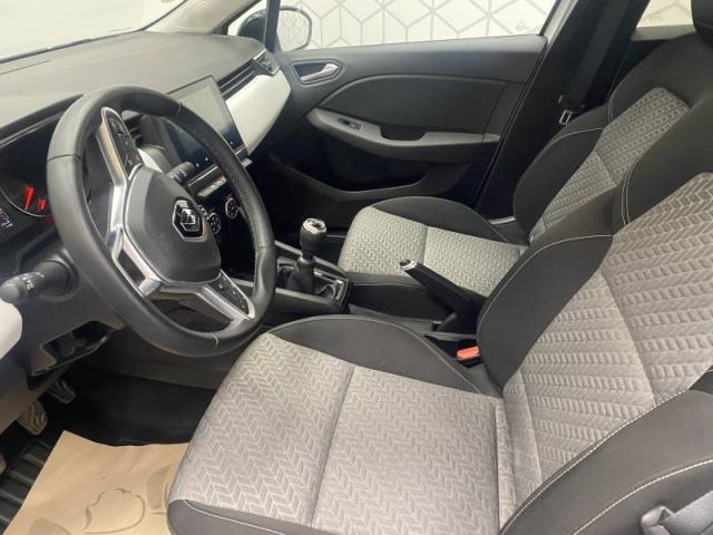 Renault Clio image 2