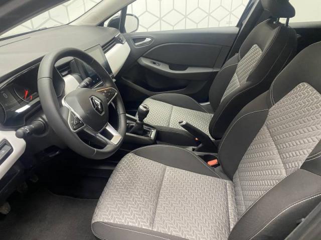 Renault Clio image 8