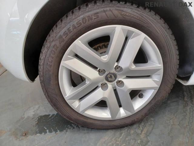Renault Clio image 9