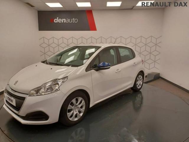 Peugeot 208 image 8
