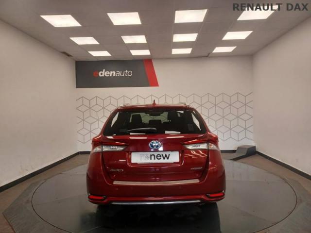 Toyota Auris image 3