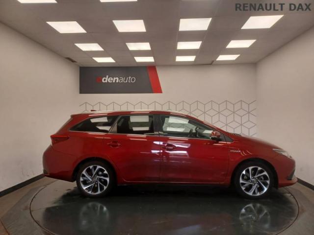 Toyota Auris image 2