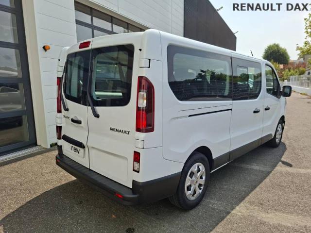Renault Trafic image 2