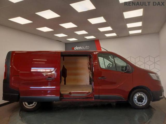 Renault Trafic image 2
