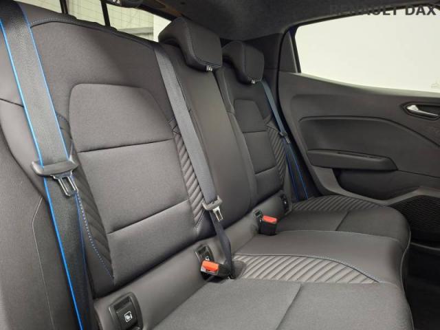 Renault Clio image 2