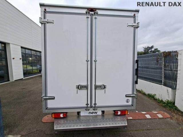 Renault Master image 9