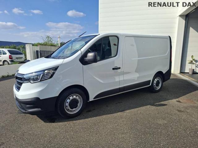 Renault Trafic image 2