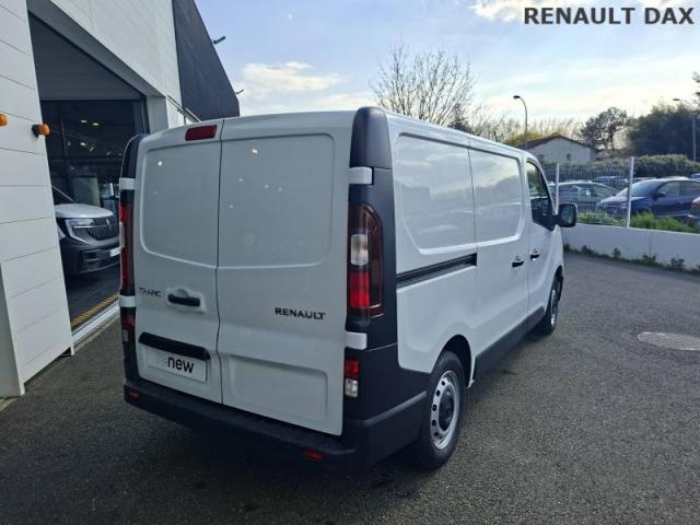 Renault Trafic image 8