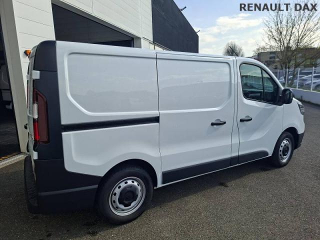 Renault Trafic image 9
