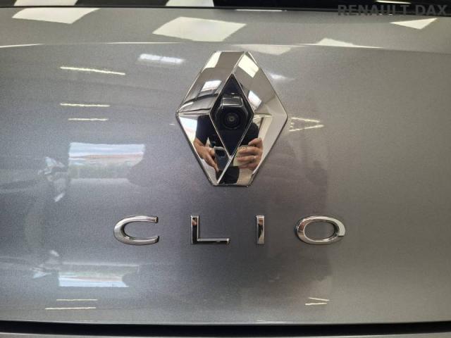 Renault Clio image 9