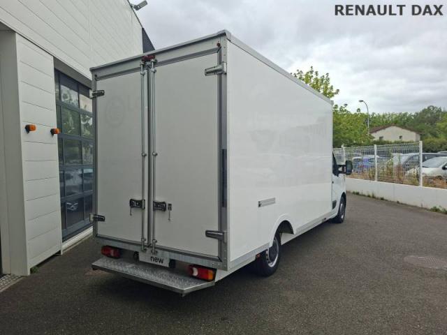 Renault Master image 2
