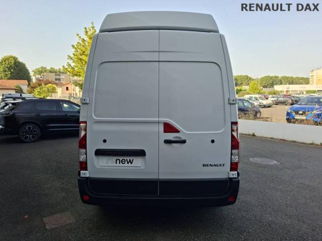Renault Master image 2