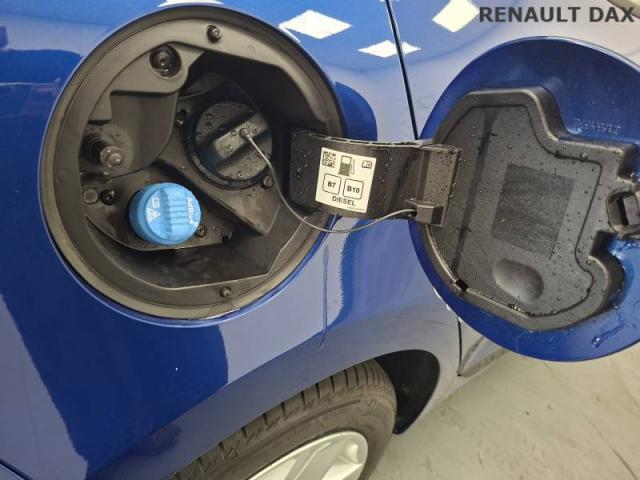 Renault Clio image 9