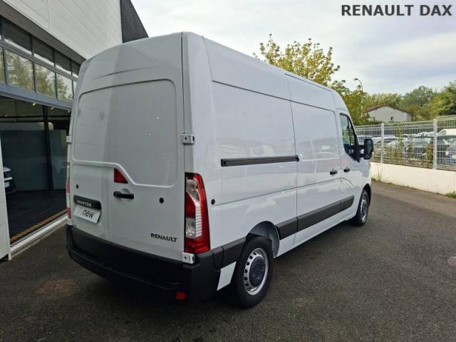 Renault Master image 1