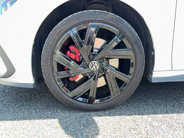 Volkswagen Golf image 6