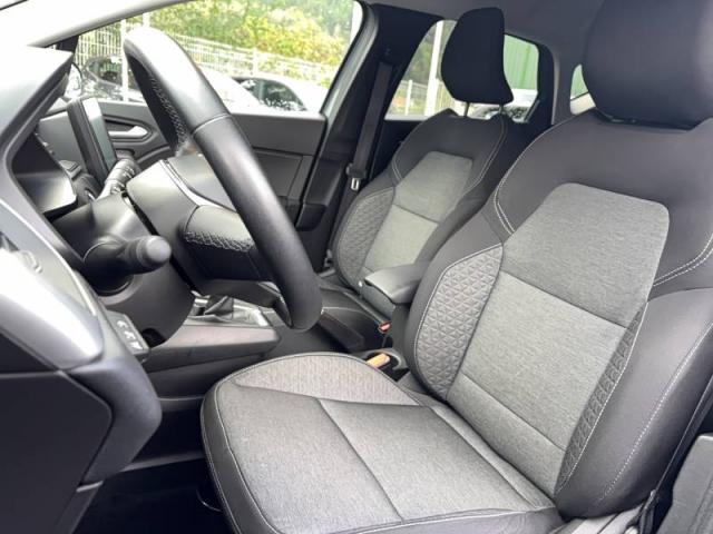 Renault Captur image 8
