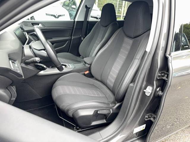 Peugeot 308 image 6