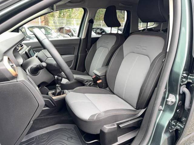 Dacia Duster image 9