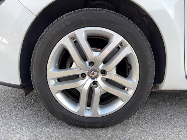 Renault Clio image 8