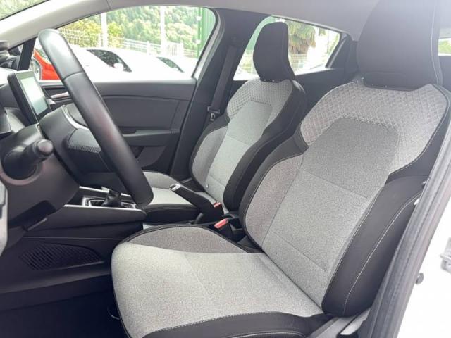 Renault Clio image 8