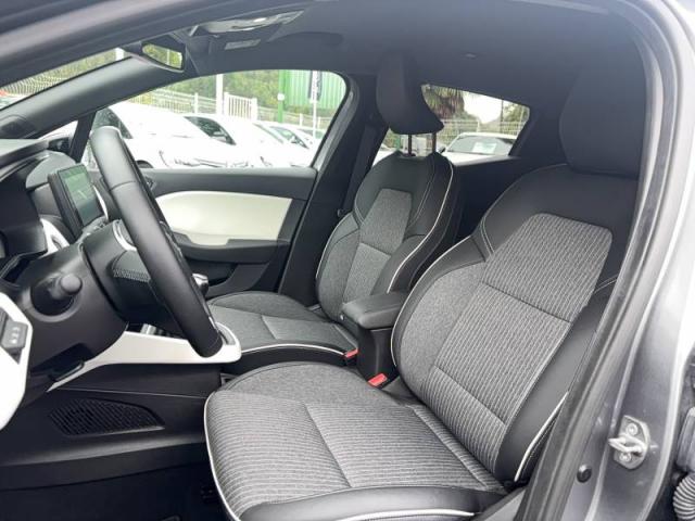 Renault Clio image 8