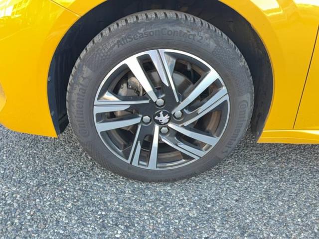 Peugeot 208 image 9
