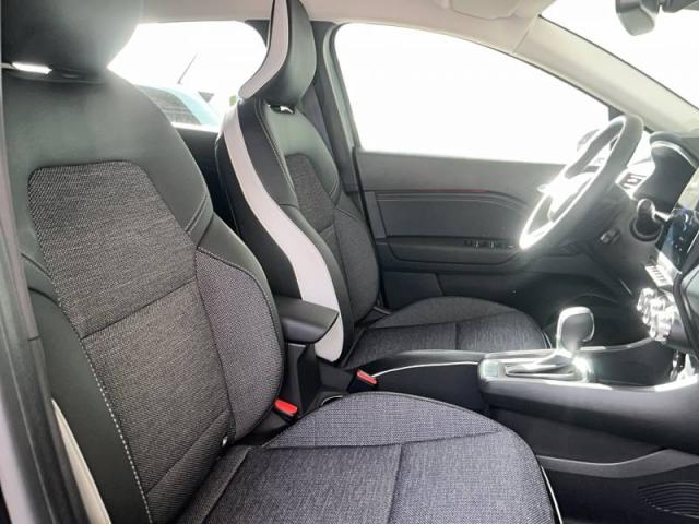 Renault Captur image 9