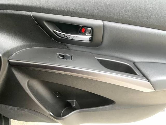 Suzuki S-Cross image 2