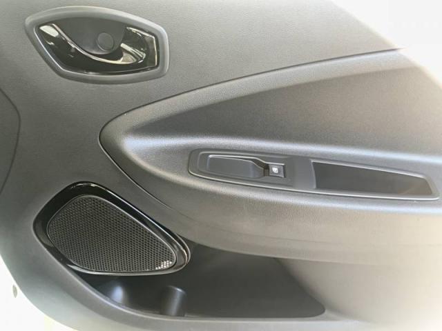 Renault Zoe image 2