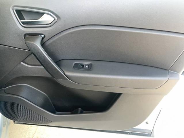 Renault Captur image 6