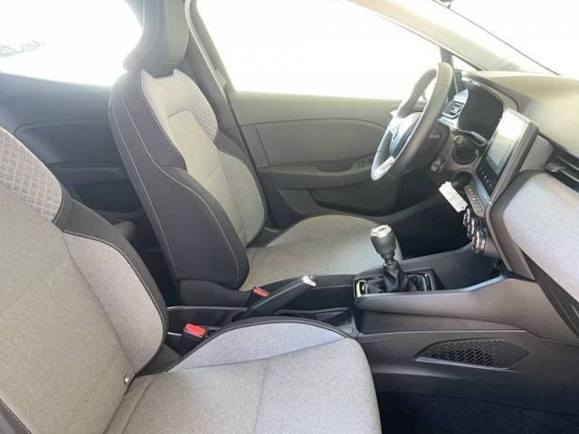 Renault Clio image 2