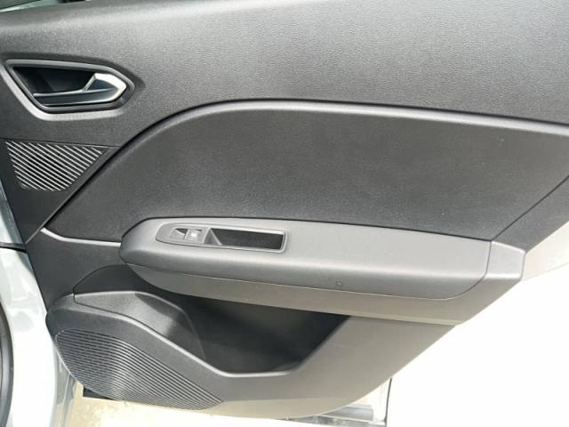 Renault Captur image 4