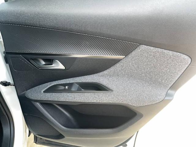 Peugeot 3008 image 7