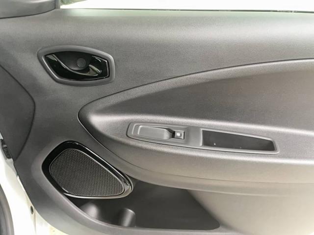 Renault Zoe image 9